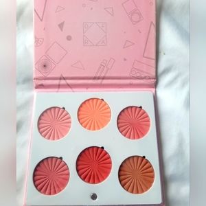 OFRA blush palette